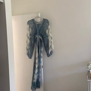 New beach cover-up was 150$ size M